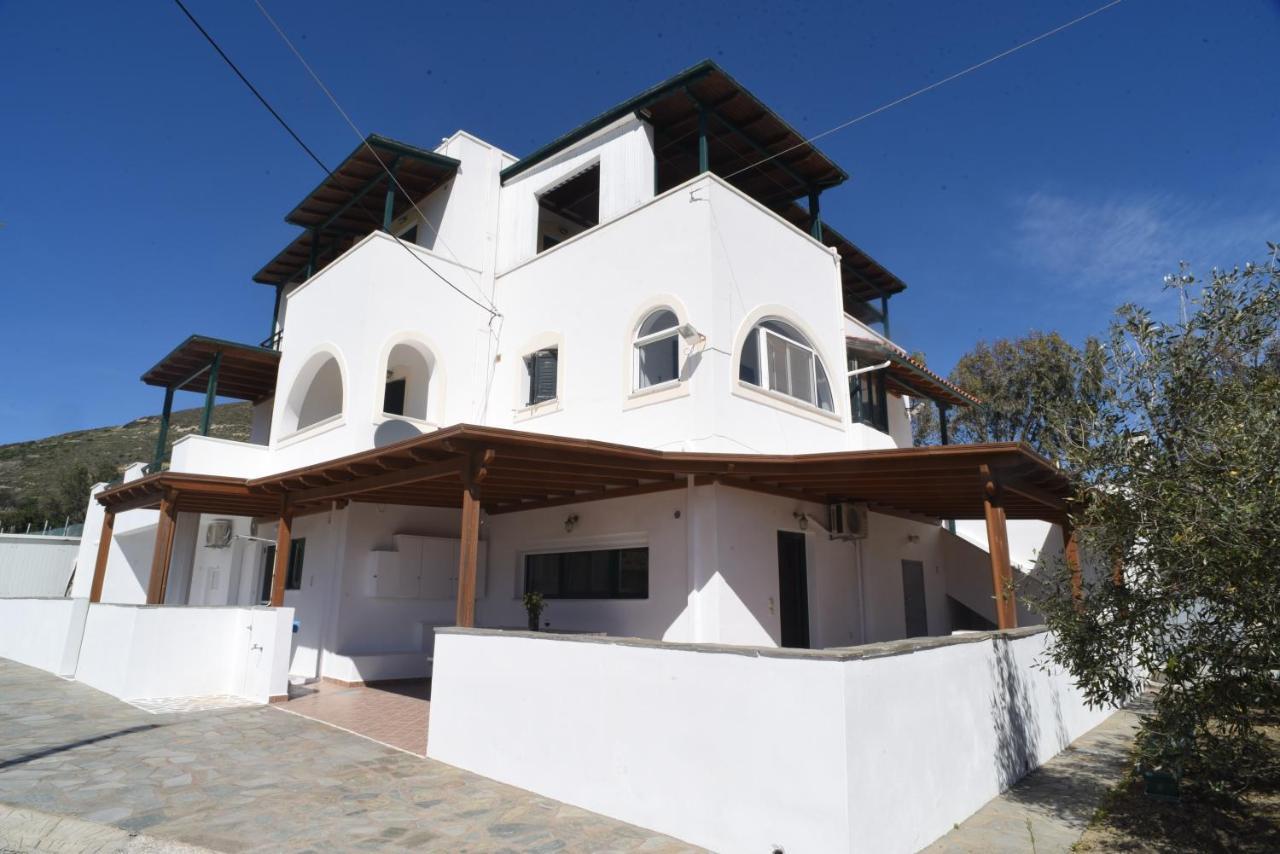 Bernie House 2 Apartment Melanes Ngoại thất bức ảnh