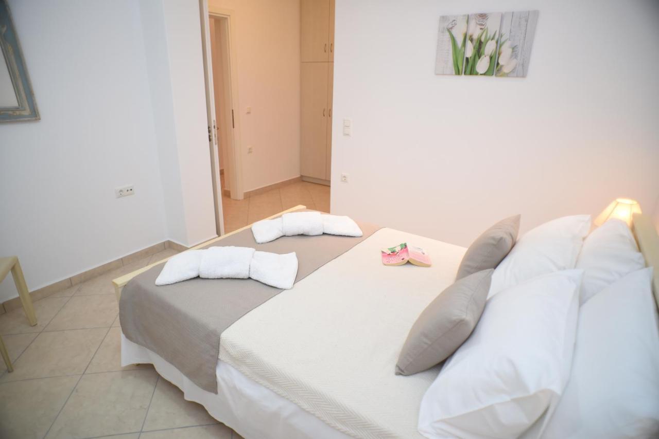 Bernie House 2 Apartment Melanes Ngoại thất bức ảnh